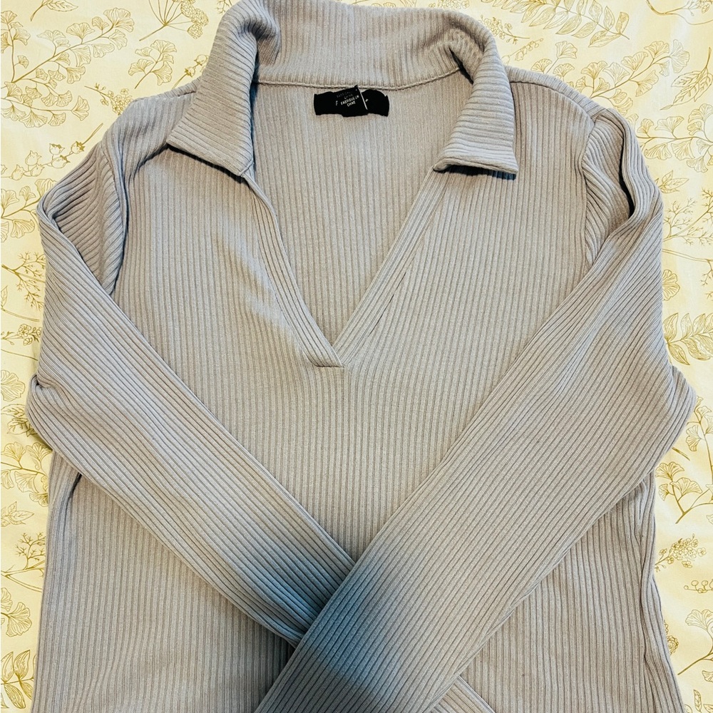 V-Neck Long Sleeve